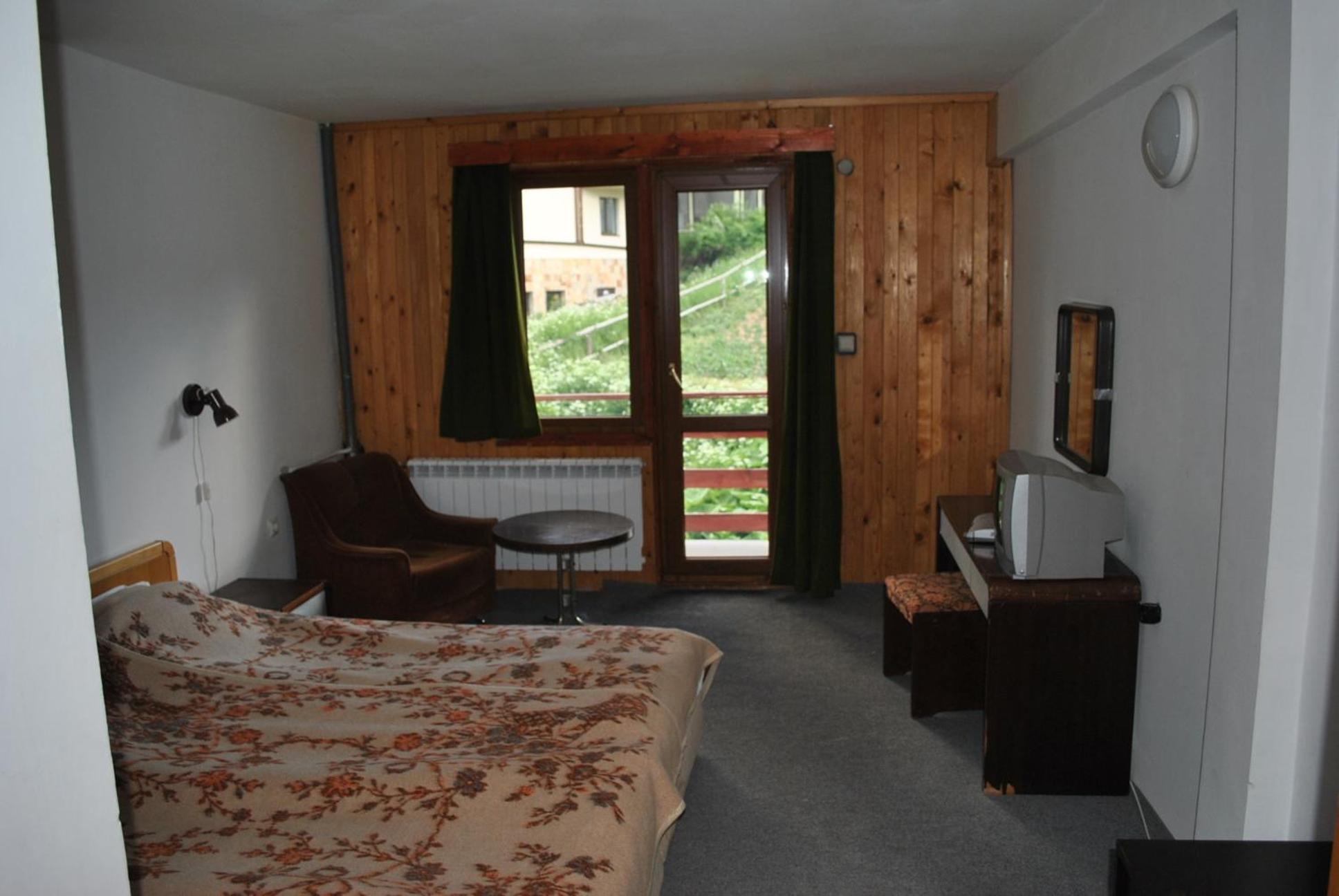 Kris Guesthouse Stoykite Exterior foto